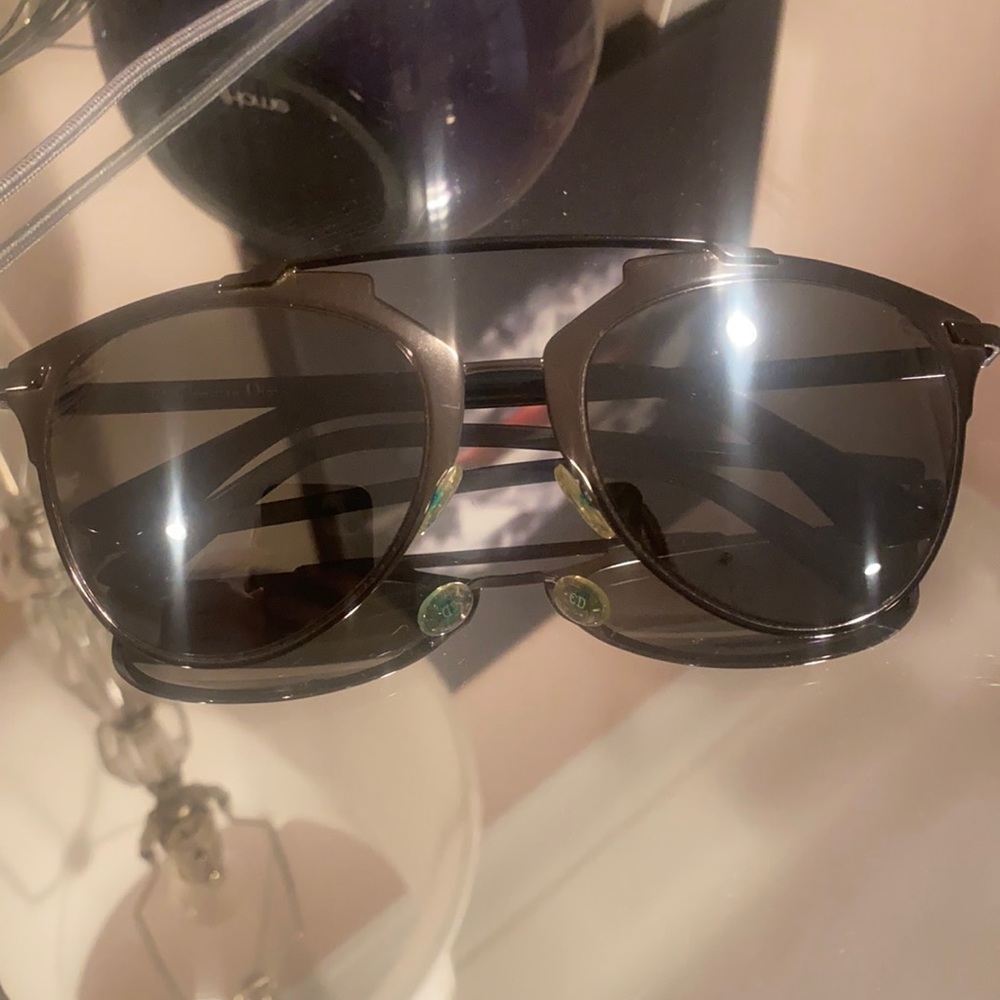 Black dior sunglasses